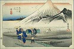 朝の富士